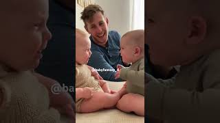 Dad couldn’t control his laugh watching twins debating in their baby language 😂😂#baby #funny