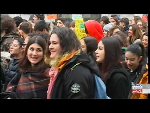 29/11/19 - Fridays For Future Alessandria in trasferta a Sannazzaro