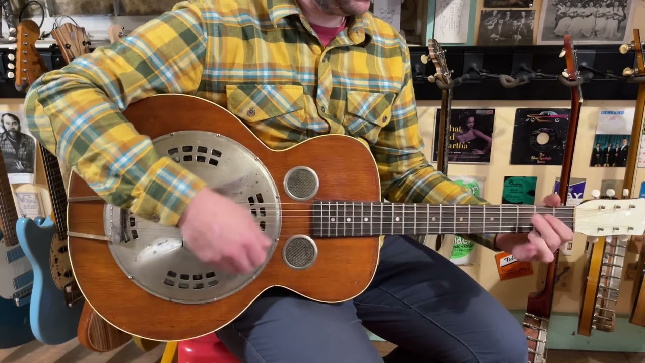1930s Regal-made Dobro Norwood Chimes jumbo resonator guitar - YouTube