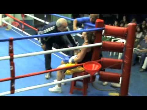 Box Profesional Femenino: Carolina DUER ante Yolan...