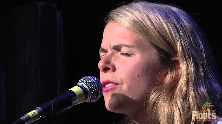 Aoife O'Donovan "Lay My Burden Down"