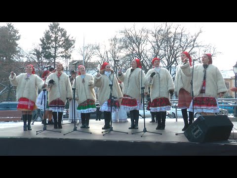 Ужгород колядує: в центрі міста лунали різдвяні пісні