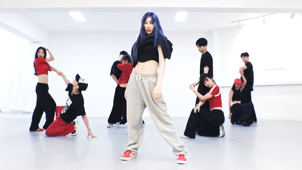 LEE CHAE YEON   LETS DANCE Dance Practice Mirrored