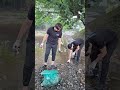 Bebersih Sungai Cikapundung, Warga Harap Bandung Lebih Indah