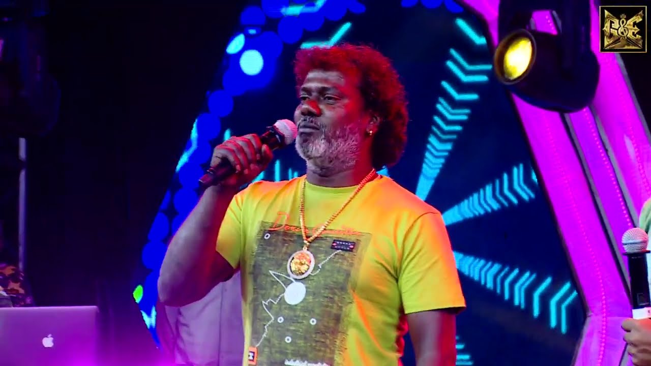 ಪ್ರೀತಿಯ ಪಾರಿವಳ ಹಾರಿ ಹೊಯ್ತೋ ಗೆಳೆಯಾ - ಗಾಯಕರು : ಗಂಧರ್ವ ಮಂಜು