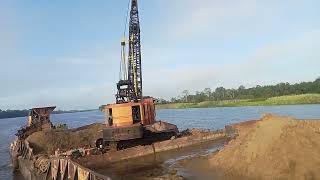 suasana pagi hari di Sungai Baram Gaiz..... lanjut aktifitas