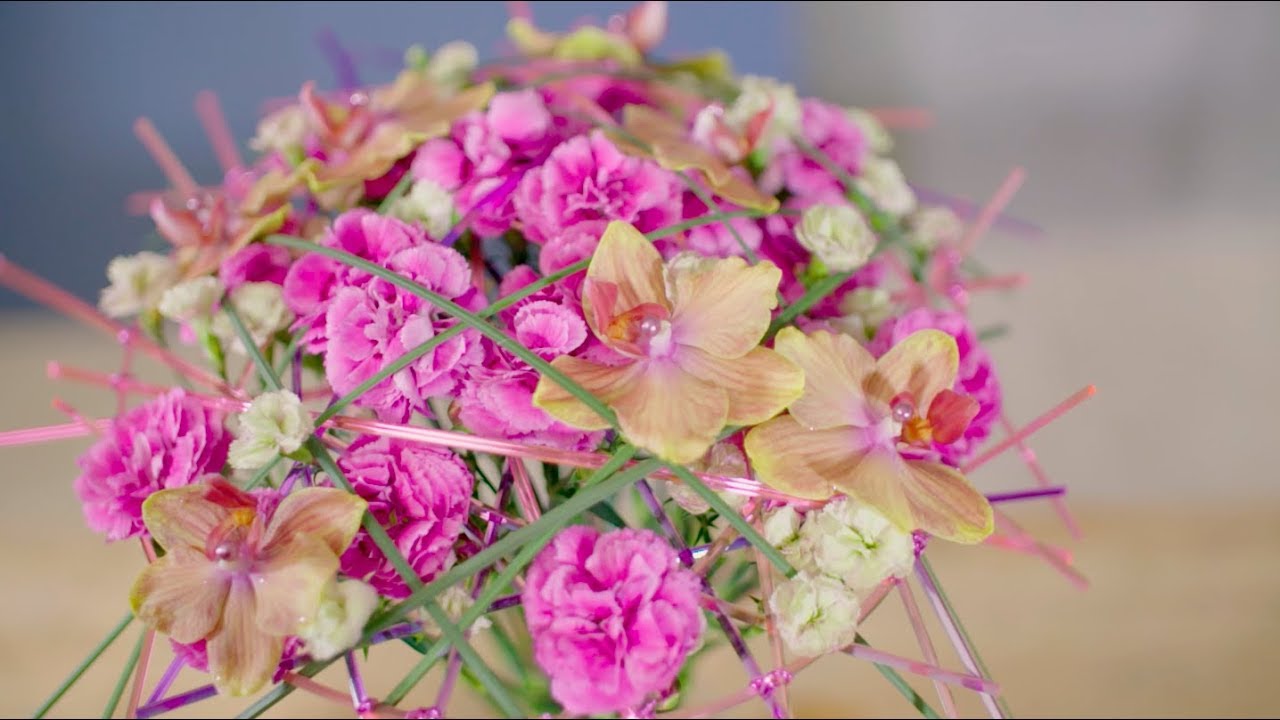 Creating a Stunning Dianthus Flower Arrangement