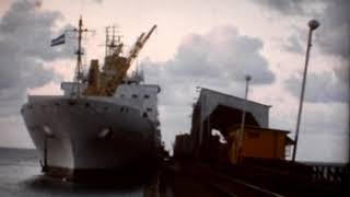 Download Lagu Sailing on a banana ship during the eighties MP3