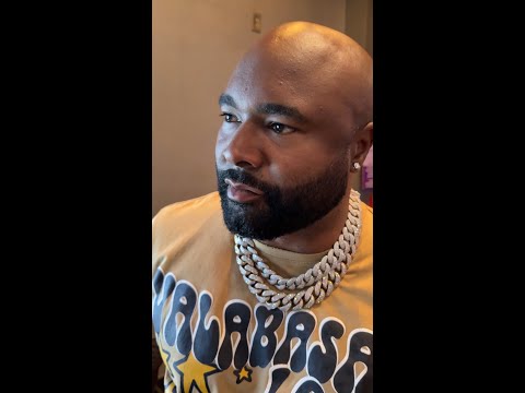 When D tells Mike he wants to bring Momo and Tamara into the business!