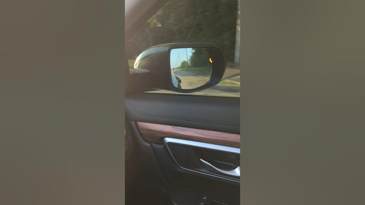 2017 Honda CRV blind spot monitor issue - YouTube