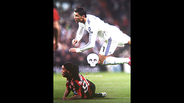 This Cold Moment Of Ronaldo And Ronaldinho 🥶 #ronaldo #ronaldinho #shorts #footballedits #fyp #viral