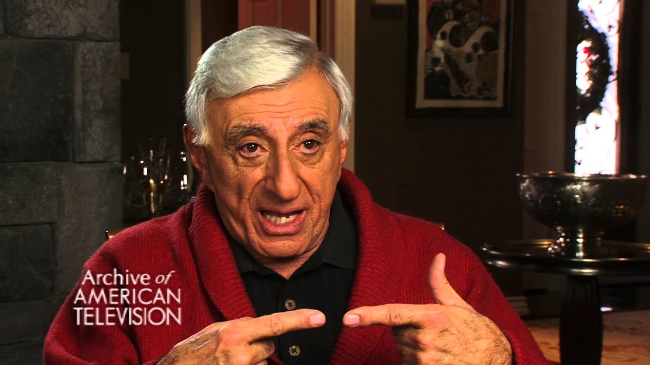 Jamie Farr On Alan Alda And The Cast From \