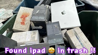 I Found an Old iPad in the Trash