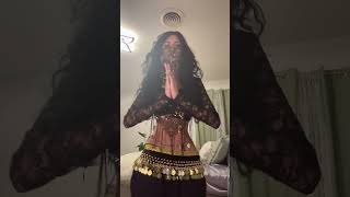 Perfect Belly Dance | Amazing Hip Movements That Will Mesmerize You 💃 #shorts
