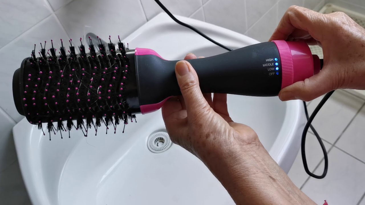 4 in 1 Revlon Pro Salon OneStep Hair Dryer and Volumizer Oval Brush