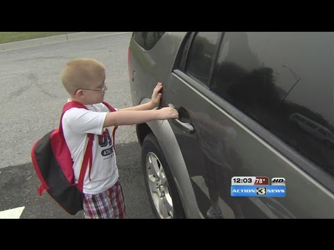 Neighbor offers ride for mom who walks second-grader to school