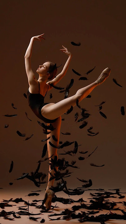 🇺🇦 Model poses for photoshoot📸 Ballet. Model Alina