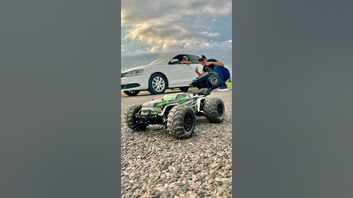 This RC car runs at 70 km/h