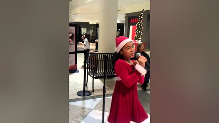 Avery Blackwell singing 'Santa Baby'