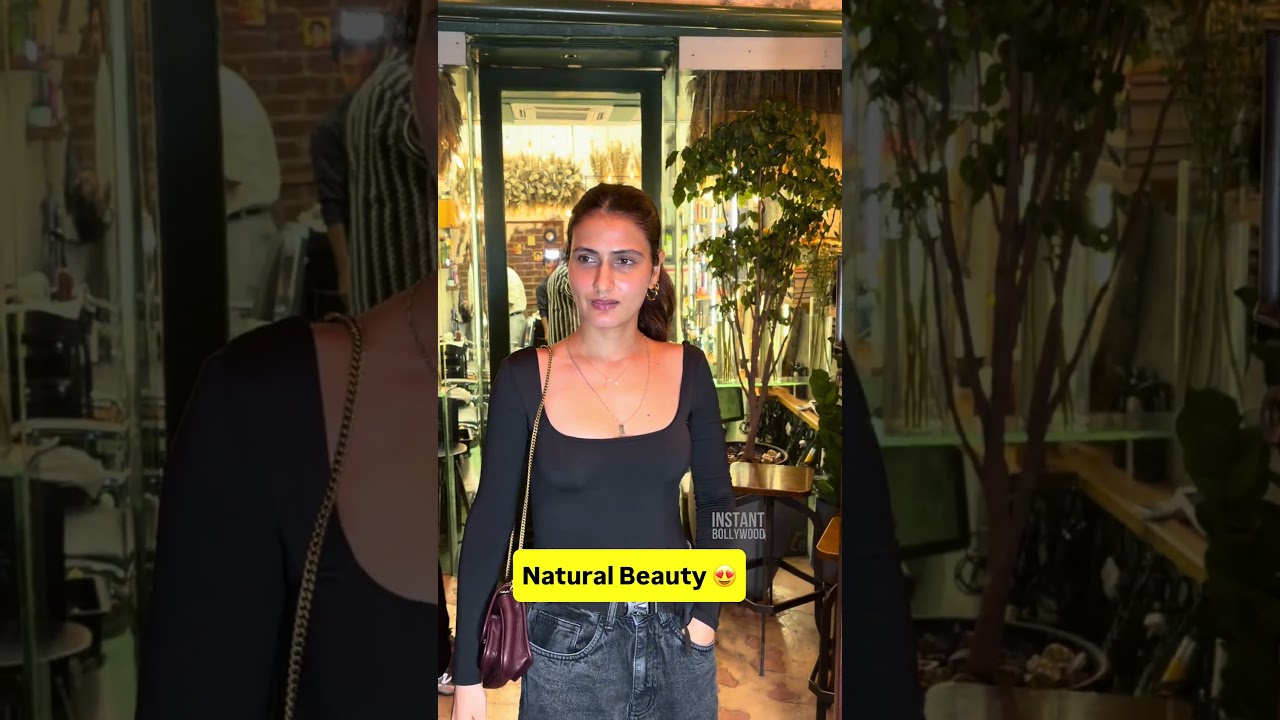 Fatima Sana Shaikh's Natural Beauty 😍 #shorts #fatimasanashaikh