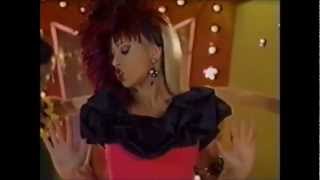 Zoando Na Tv - Lana Love Cantando Tentação