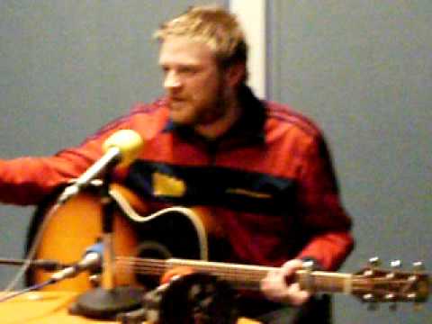 Rob Smith playing "Rue Saint-Dominique" live on air