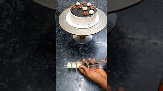half chocolate sauce topping cream truffle cake design #cakeart #easymaking #viral #creative