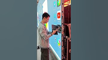 Why is his computer desktop in pieces?#leddisplay #google