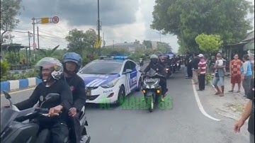 IRING IRINGAN PEMINDAHAN MAKAM GUBES IKSPI KERA SAKTI KE BUDURAN CARUBAN MADIUN