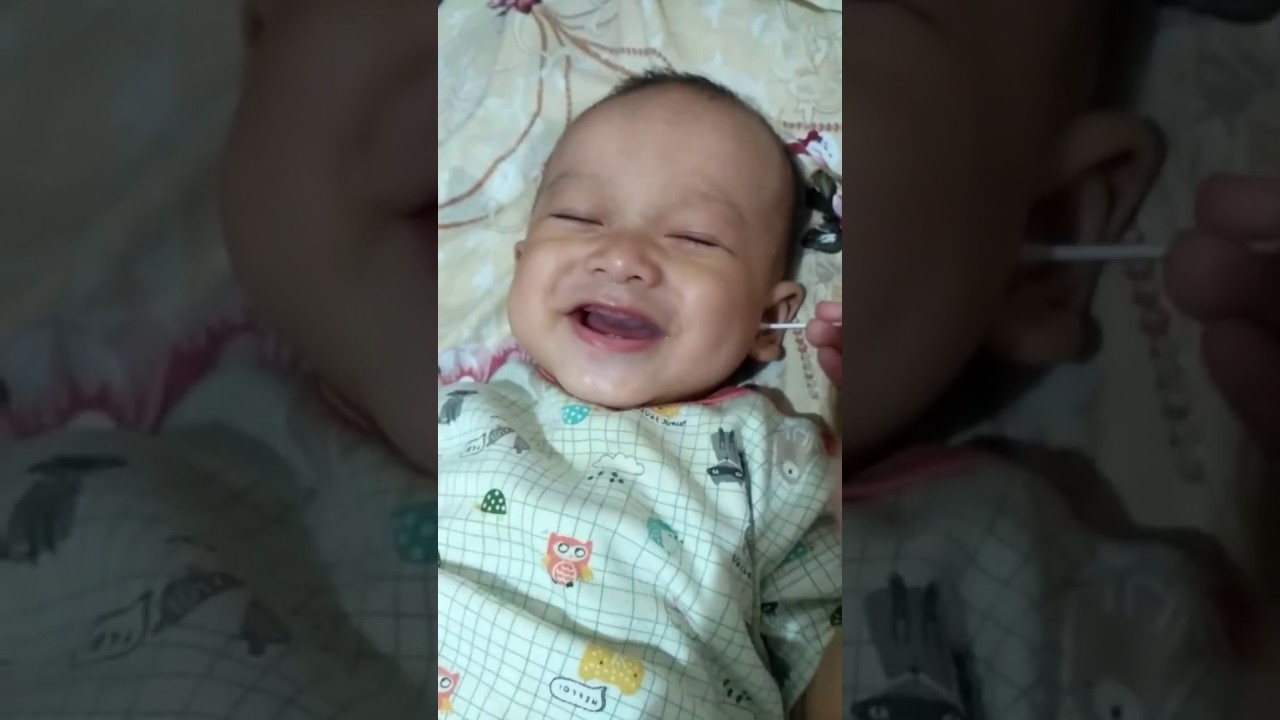  ANAK  BAYI  LUCU DIGELITIK video lucu anak  bayi  YouTube