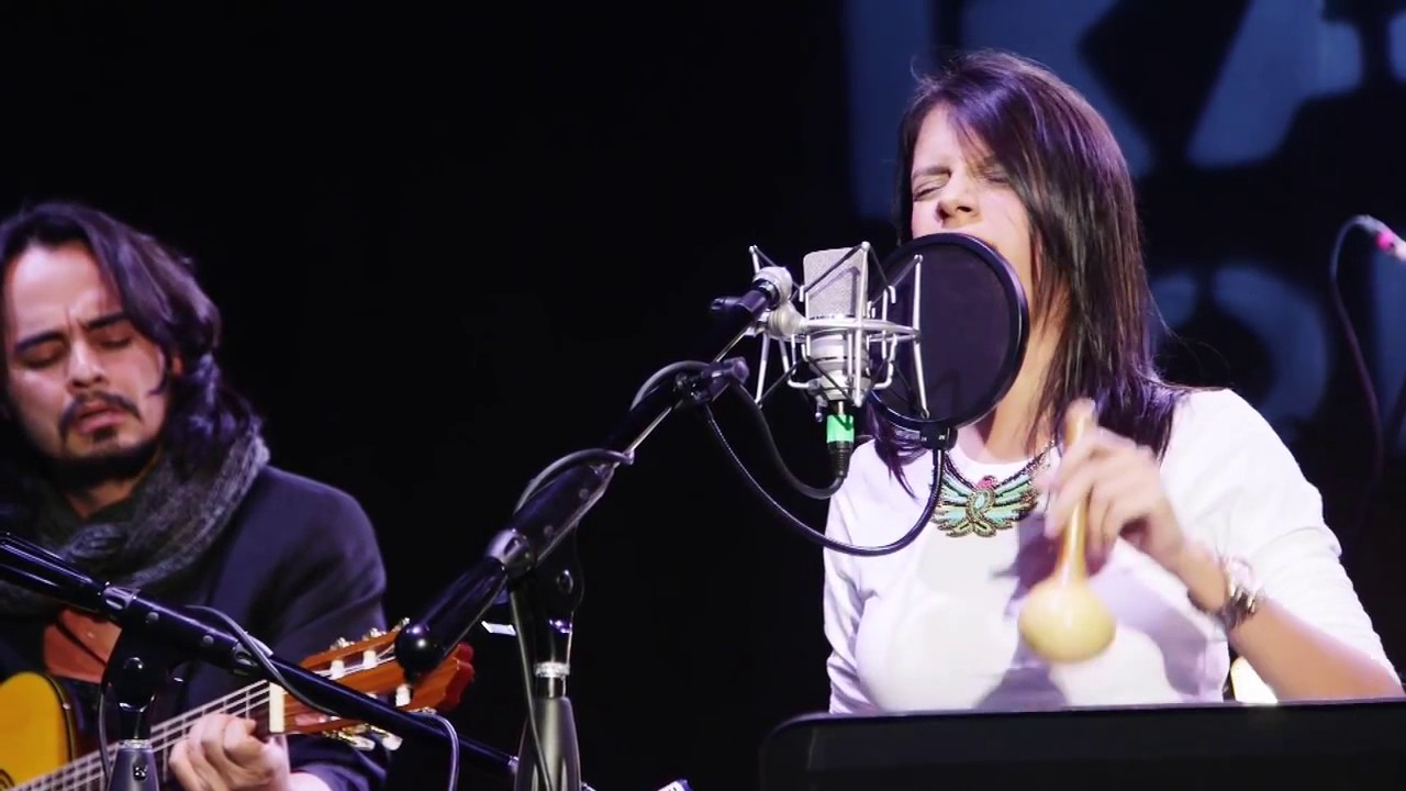 Calavero - Edson Velandia Ft. María Cristina Plata (Acústicos Radio Nacional de Colombia)