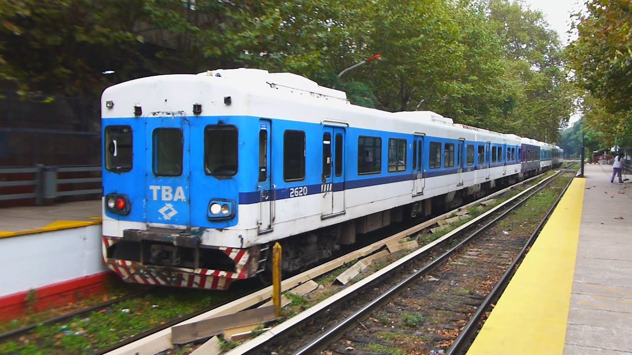 (VIDEO INÉDITO 1 de 23) Pumas V1 y traslado de Pumas V2/V3 a Castelar por Belgrano C.