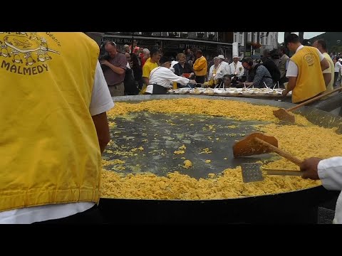 10,000 Egg Omelet Served at Belgium Festival