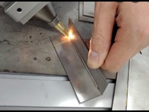 Аппарат ручной лазерной сварки realweld. Лазерная сварка металла. Система ручной лазерной сварки. Лазерная пайка ювелирных изделий. Hw970 сварка Handheld Laser Welding.