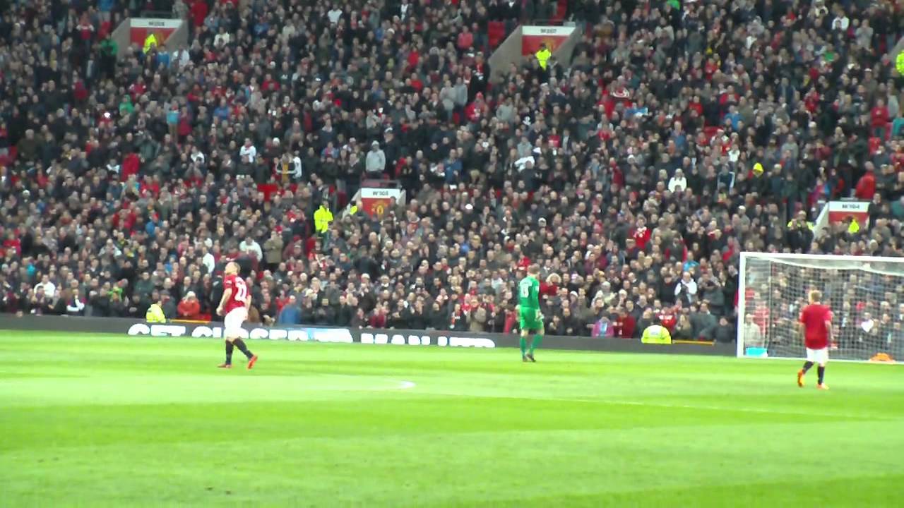 Man Rvp Teams coming out - QPR V Man Utd - RVP gets playerof the month - YouTube