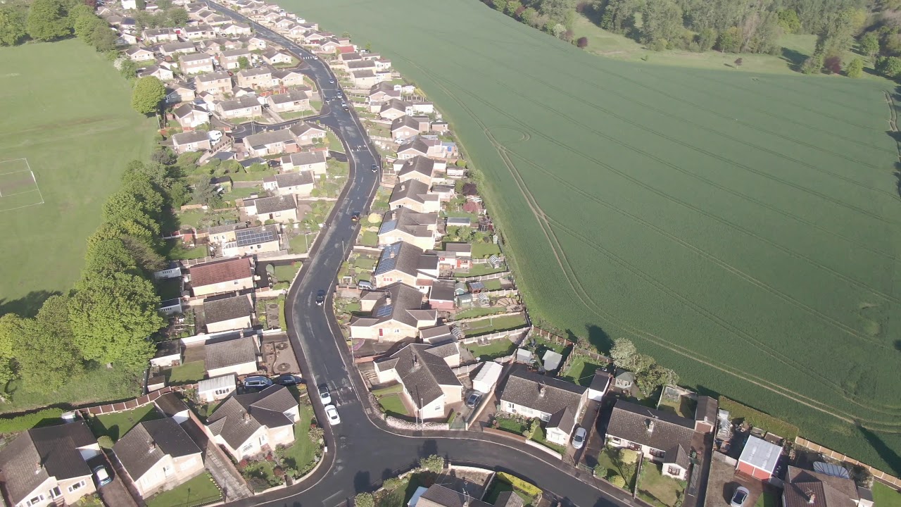 The Air Up There - Hemsworth