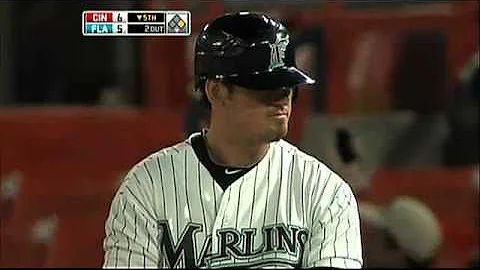 2010/04/13 Cantu's record-tying single