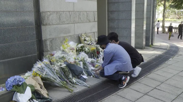 Hong Kong residents pay respects to Queen Elizabeth II - DayDayNews