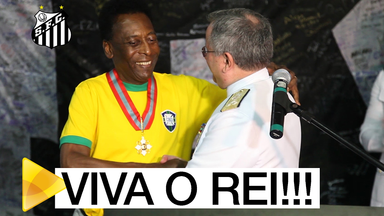 Pelé é homenageado pela Marinha official secrets