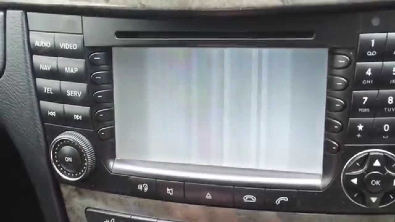 Screen on my Mercedes Comand system ntg2. YouTube