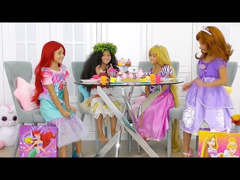 حفلة الاميرة صوفيا تستعد كعكة عيد ميلاد لقضاء العطلة