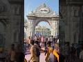 श्री राधाकृष्ण की होली - प्रेम मंदिर वृंदावन ।