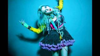 Watch Colette Carr Delusional video