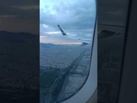 Volando en Avion Volaris de CDMX a Tijuana Con un clima de tormentas y turbulencias shorts viaje