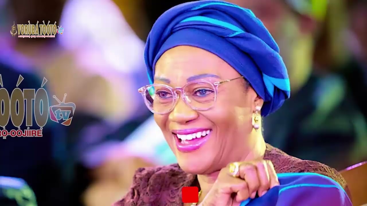 Asiri nla! Eyi n'idi ti Gomina Adeleke fi sa n'ibi ayeye iyawo Tinubu