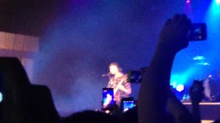 Pierce The Veil - I'm Low On Gas And You Need A Jacket Live (Birmingham o2 Academy - 8/4/15)