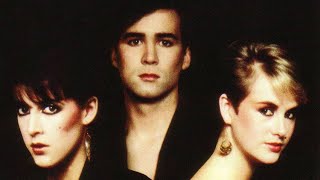 The Human League - Mirror Man (karaoke+backings)
The Karaoke songs that I create and keep for personal use through this channel are also shared with whoever likes them.
I dont generally do requests, but if I see a name that was already on my list or that I like myself, it may end up here too.
If you like my work, please do click on LIKE or leave a comment. And if you dont you are free to click the thumbs down icon but also leave a comment explaining what needs to be improved, so maybe I can learn from you too.
DISCLAIMER: I dont own any of the music on this channel, therefor all rights and earnings go to the artists who perform the original song. You are free to use my videos and leave a comment or like if you think these are worthwhile. It may stimulate me to make more ;-) The Human League - Mirror Man (karaoke+backings)