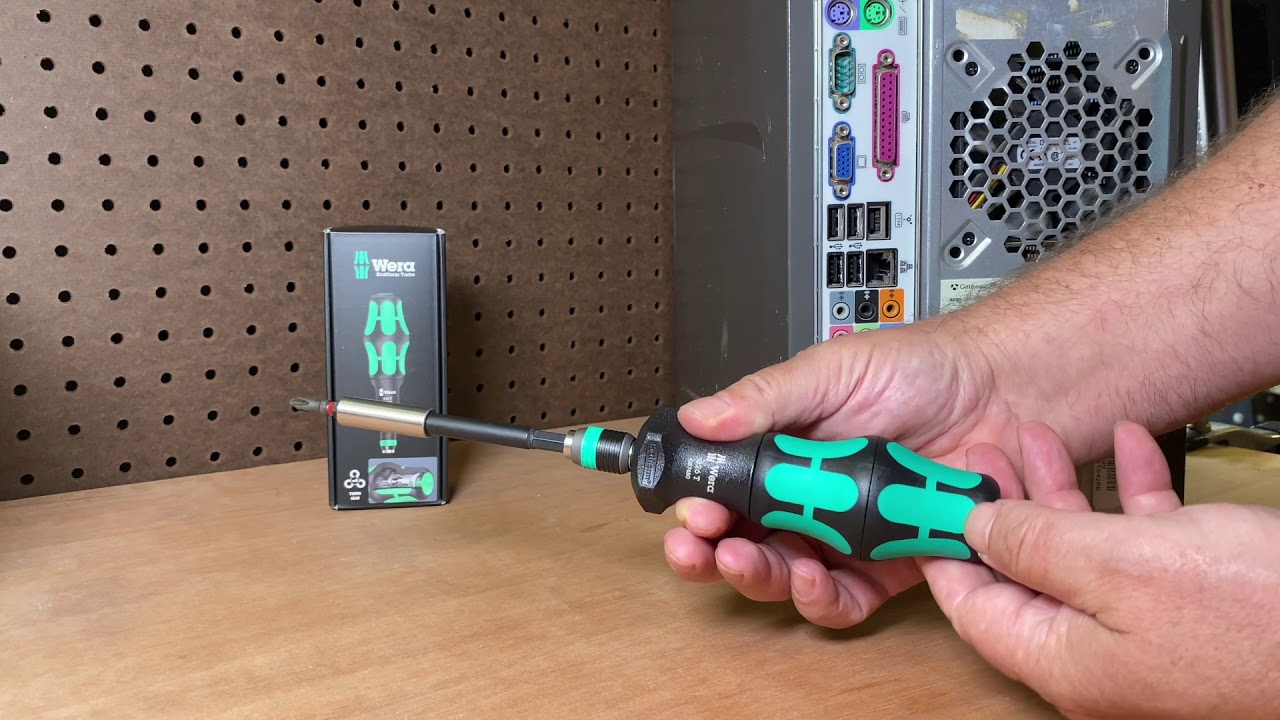 How to use the Wera 826 T Kraftform Turbo bit-holding screwdriver handle -  YouTube