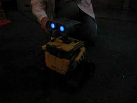 Ultimate Wall-E Robot Toy