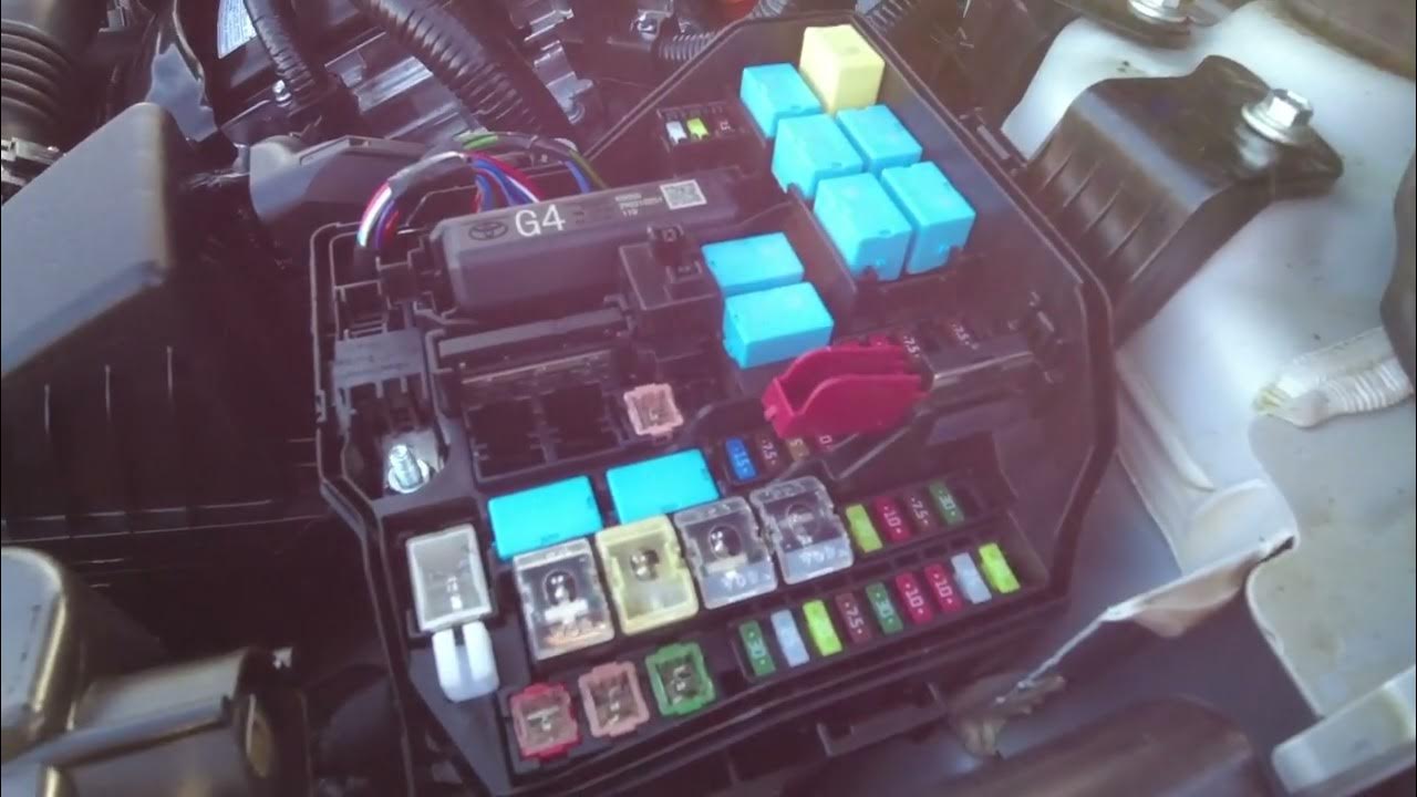TIPS & TRICKS 10 FLAT AUXILIARY BATTERY - YouTube